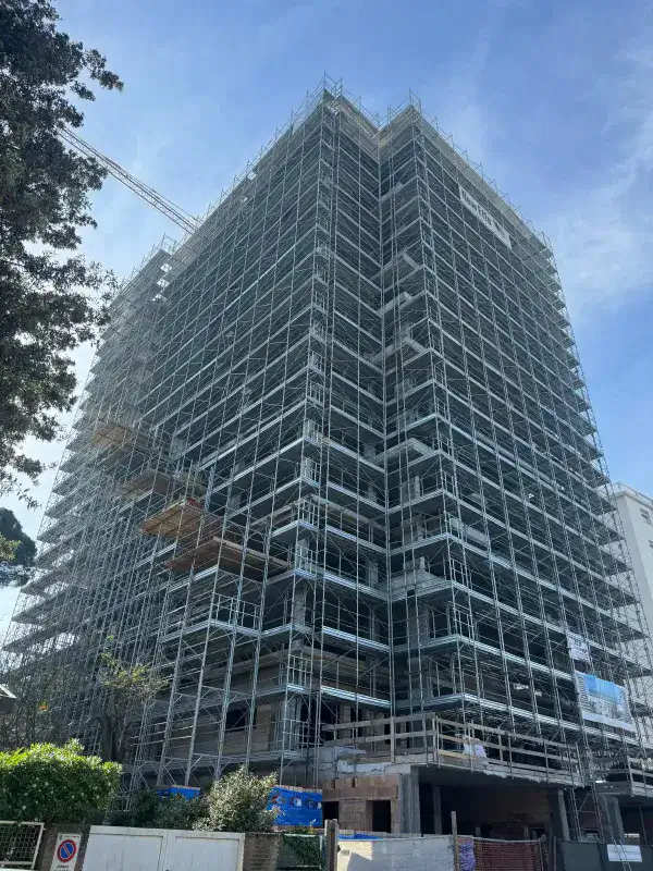 Cantiere 1 — Torre “Terrazze sul Mare / New Effe”